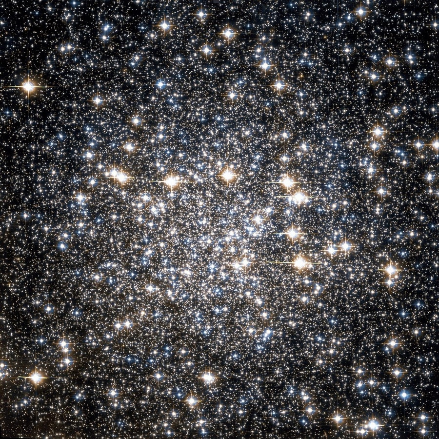 NGC 4833 - шаровое скопление звёзд. Описание NGC 4833:, Шаровое скопление в созвездии Муха