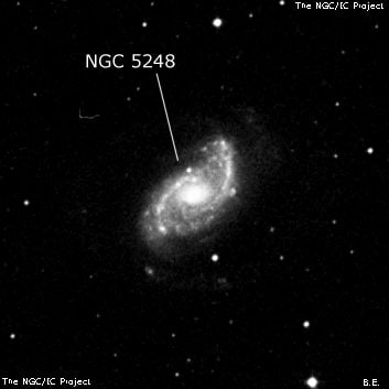 NGC 5248 - спиральная галактика с баром. Описание NGC 5248:, Галактика в созвездии Волопас