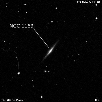 NGC 1163 - спиральная галактика с баром. Описание NGC 1163:, Галактика в созвездии Эридан