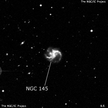 NGC 145 - спиральная галактика с баром. Описание NGC 145:, Галактика в созвездии Кит