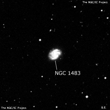 NGC 1483 - спиральная галактика с баром. Описание NGC 1483:, Галактика в созвездии Часы