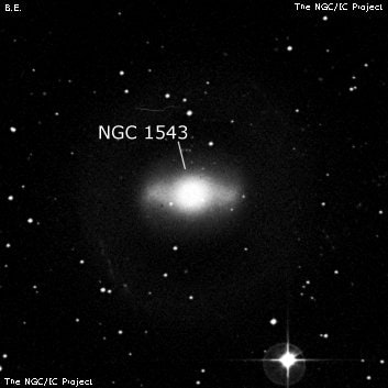NGC 1543 - спиральная галактика с баром. Описание NGC 1543:, Галактика в созвездии Сетка