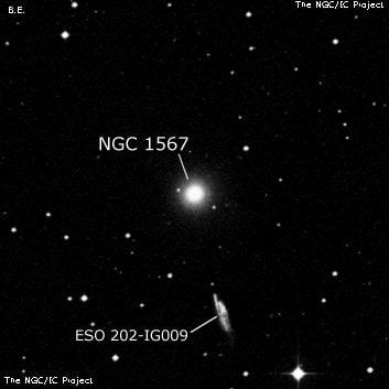 NGC 1567 - эллиптическая галактика. Описание NGC 1567:, Галактика в созвездии Резец