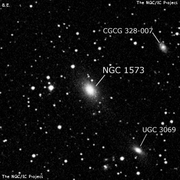 NGC 1573 - эллиптическая галактика. Описание NGC 1573:, Галактика в созвездии Жираф