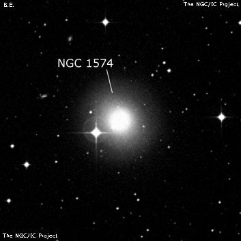 NGC 1574 - галактика. Описание NGC 1574:, Галактика в созвездии Сетка