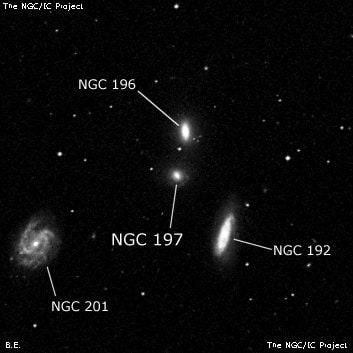 NGC 197 - линзовидная галактика. Описание NGC 197:, Галактика в созвездии Кит