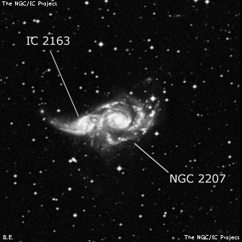 NGC 2207 - спиральная галактика с баром. Описание NGC 2207:, Галактика в созвездии Большой Пес