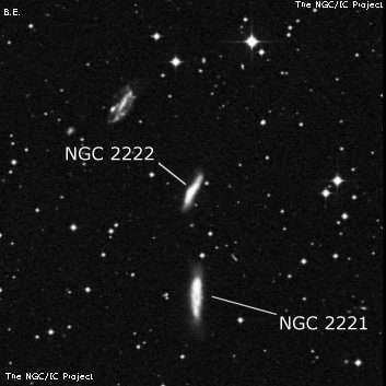 NGC 2222 - спиральная галактика с баром. Описание NGC 2222:, Галактика в созвездии Живописец
