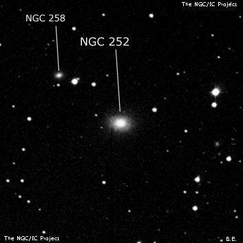 NGC 252 - линзовидная галактика. Описание NGC 252:, Галактика в созвездии Андромеда