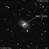 NGC 2523 - спиральная галактика с баром. Описание NGC 2523:, Галактика в созвездии Жираф
