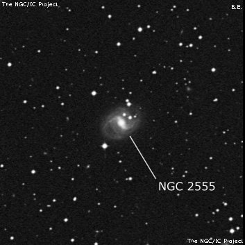 NGC 2555 - спиральная галактика с баром. Описание NGC 2555:, Галактика в созвездии Гидра