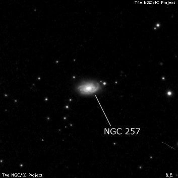 NGC 257 - спиральная галактика. Описание NGC 257:, Галактика в созвездии Рыбы