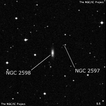 NGC 2598 - спиральная галактика с баром. Описание NGC 2598:, Галактика в созвездии Рак