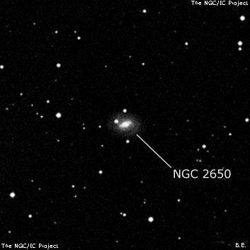 NGC 2650 - спиральная галактика с баром. Описание NGC 2650:, Галактика в созвездии Большая Медведица