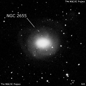 NGC 2655 - спиральная галактика с баром. Описание NGC 2655:, Галактика в созвездии Жираф