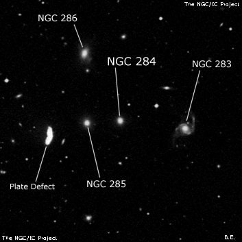 NGC 284 - эллиптическая галактика. Описание NGC 284:, Галактика в созвездии Кит