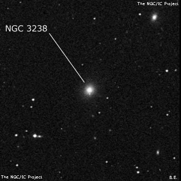 NGC 3238 - линзовидная галактика. Описание NGC 3238:, Галактика в созвездии Большая Медведица
