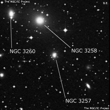 NGC 3257 - спиральная галактика с баром. Описание NGC 3257:, Галактика в созвездии Насос