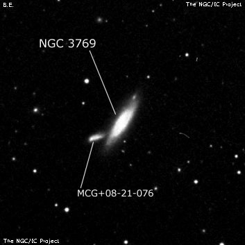NGC 3769 - спиральная галактика с баром. Описание NGC 3769:, Галактика в созвездии Большая Медведица
