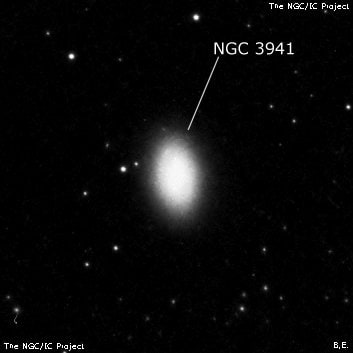 NGC 3941 - спиральная галактика с баром. Описание NGC 3941:, Галактика в созвездии Большая Медведица