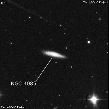 NGC 4085 - спиральная галактика с баром. Описание NGC 4085:, Галактика в созвездии Большая Медведица