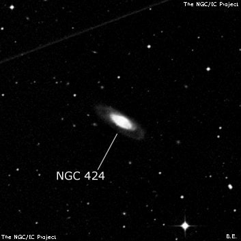 NGC 424 - спиральная галактика с баром. Описание NGC 424:, Галактика в созвездии Скульптор