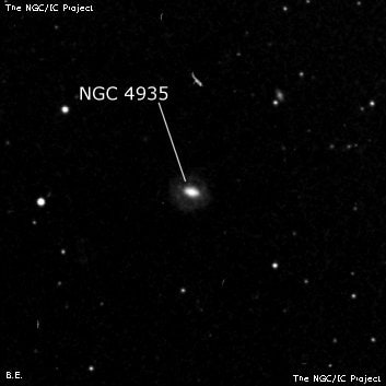 NGC 4935 - спиральная галактика с баром. Описание NGC 4935:, Галактика в созвездии Волосы Вероники