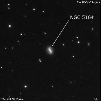 NGC 5164 - спиральная галактика с баром. Описание NGC 5164:, Галактика в созвездии Большая Медведица