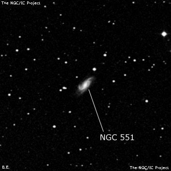 NGC 551 - спиральная галактика с баром. Описание NGC 551:, Галактика в созвездии Андромеда