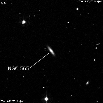 NGC 565 - спиральная галактика. Описание NGC 565:, Галактика в созвездии Кит