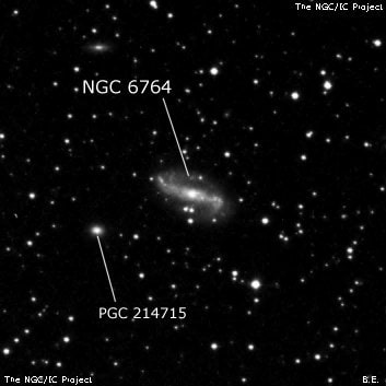 NGC 6764 - спиральная галактика с баром. Описание NGC 6764:, Галактика в созвездии Лебедь
