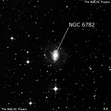 NGC 6782 - спиральная галактика с баром. Описание NGC 6782:, Галактика в созвездии Павлин