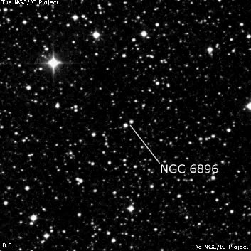 NGC 6896 - две звезды. Описание NGC 6896:, Двойная звезда в созвездии Лебедь