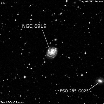 NGC 6919 - спиральная галактика с баром. Описание NGC 6919:, Галактика в созвездии Микроскоп