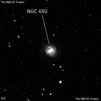 NGC 692 - спиральная галактика с баром. Описание NGC 692:, Галактика в созвездии Феникс