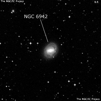 NGC 6942 - спиральная галактика с баром. Описание NGC 6942:, Галактика в созвездии Индеец