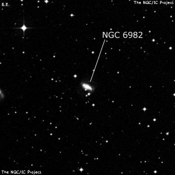 NGC 6982 - спиральная галактика с баром. Описание NGC 6982:, Галактика в созвездии Индеец