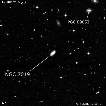 NGC 7019 - спиральная галактика с баром. Описание NGC 7019:, Галактика в созвездии Козерог