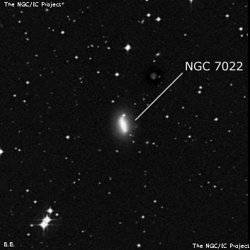 NGC 7022 - спиральная галактика с баром. Описание NGC 7022:, Галактика в созвездии Индеец