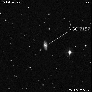 NGC 7157 - спиральная галактика с баром. Описание NGC 7157:, Галактика в созвездии Южная Рыба