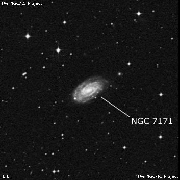 NGC 7171 - спиральная галактика с баром. Описание NGC 7171:, Галактика в созвездии Водолей