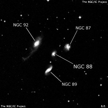 NGC 88 - спиральная галактика с баром. Описание NGC 88:, Галактика в созвездии Феникс