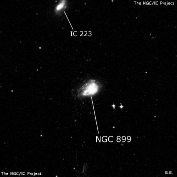 NGC 899 - галактика неправильной формы. Описание NGC 899:, Галактика в созвездии Кит