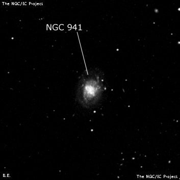 NGC 941 - спиральная галактика с баром. Описание NGC 941:, Галактика в созвездии Кит