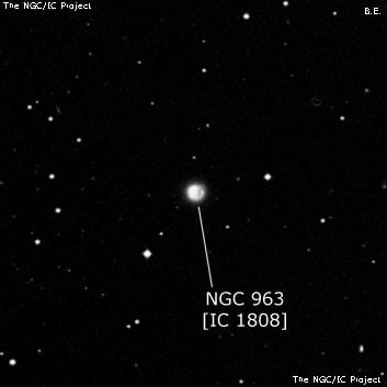 NGC 963 - галактика неправильной формы. Описание NGC 963:, Галактика в созвездии Кит