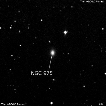 NGC 975 - линзовидная галактика. Описание NGC 975:, Галактика в созвездии Кит