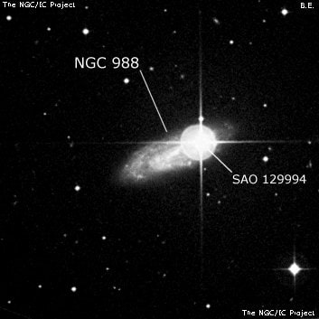 NGC 988 - спиральная галактика с баром. Описание NGC 988:, Галактика в созвездии Кит