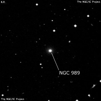 NGC 989 - линзовидная галактика. Описание NGC 989:, Галактика в созвездии Кит